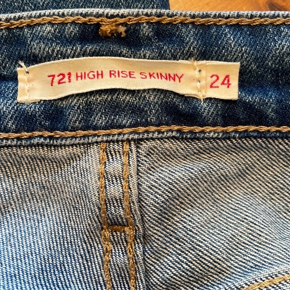 Levi high rise skinny jeans cut offs - Picture 7 of 12